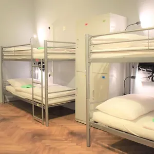 Globe Adults Only Albergue