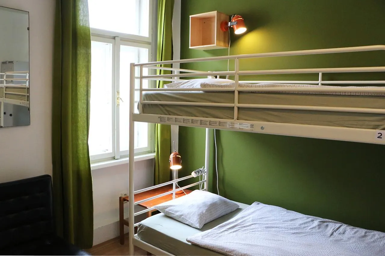 Hostel Boudnik Prag 0*,